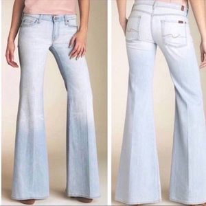 7 For All Mankind Super Flare size 28 Light Blue Denim Bell Bottom Jeans